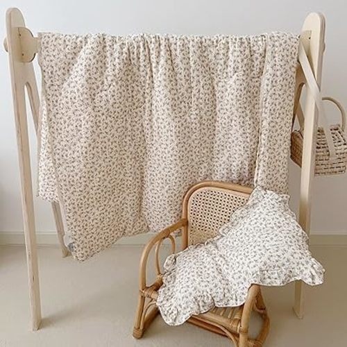 Camellia Pattern Quilt