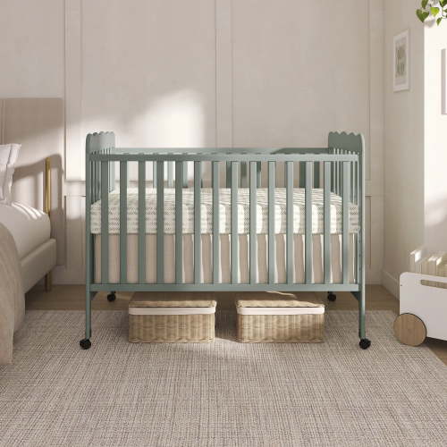 Dream On Me Carson Classic 3-in-1 Portable Crib in Meadow Green, Removable Wheels, Converts from Baby Crib to Toddler Bed, Day Bed and Kids Sofa, Three Adjustable Mattress Height Positions