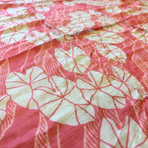 Pink Mauka Kalo Bamboo Muslin Kapa Moe (Swaddle Blanket)