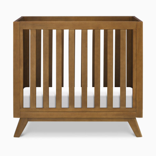daVinci Otto 3-in-1 Convertible Mini Crib with 4" Mattress - Walnut