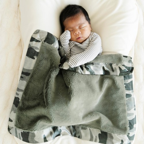 SATIN BORDER MINI BLANKETS