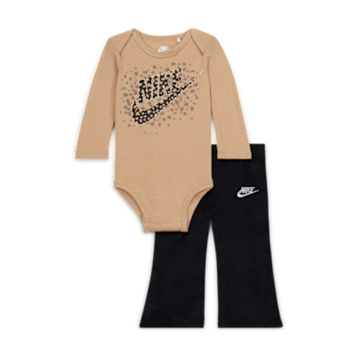 Nike Wild Warmth Baby (3-6M) 2-Piece Velour Set. Nike.com