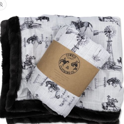 Heaven on Earth Bamboo Muslin/Minky Blanket – Cowkid Clothing Company