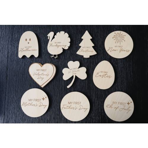 Wooden Baby's First Holiday Milestone Discs: Photo Prop Set