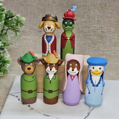 Robin Hood Wooden Peg Doll Set