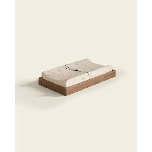 NESTIG CHANGING TABLE TOPPER