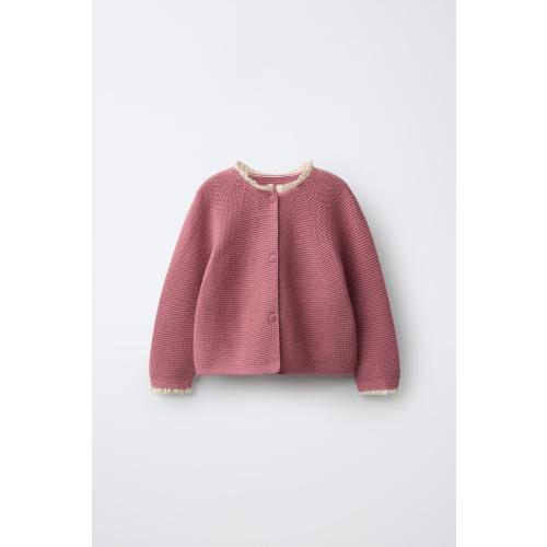 CHAQUETA PUNTO LINKS PUNTILLA CONTRASTE - Rosado | ZARA España