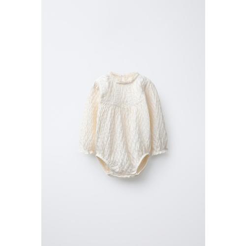 LACE TEXTURED BODYSUIT - Ecru | 9 to 12 months