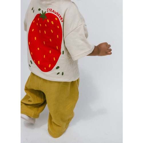 Oversized Graphic Tee- Strawberry – Fostered Collection