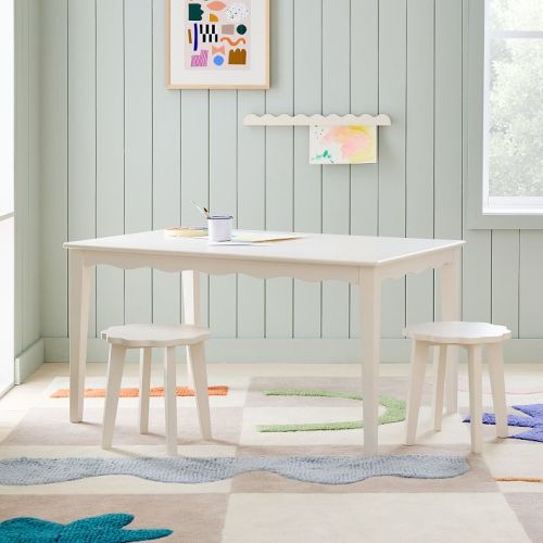 Daisy Play Table