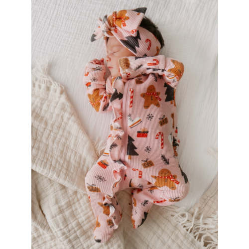 Organic Waffle Ruffle Zip Footie, Gingerbread Wonderland Blush