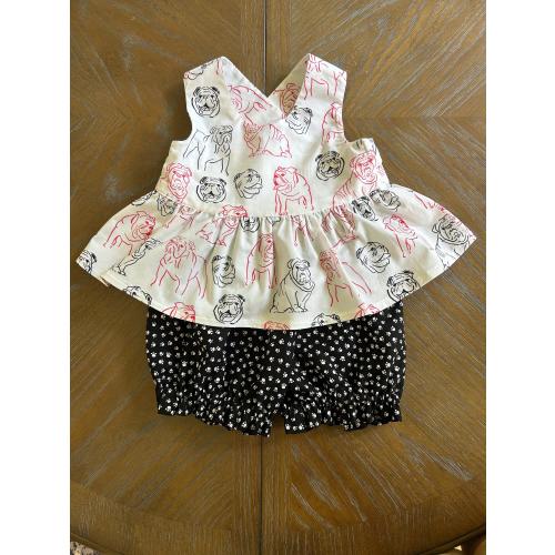 Game day ready! Go Dawgs! Georgia Bulldog peplum set. baby and toddler sizes. top and bloomers.
