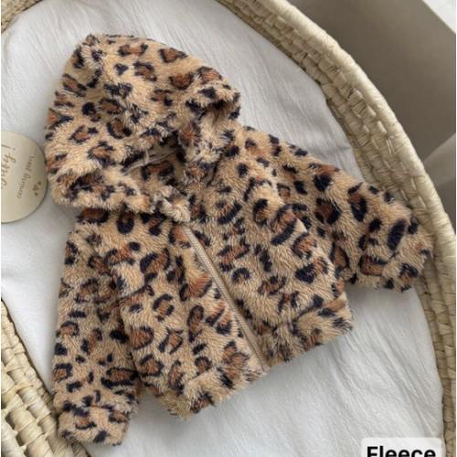 SHEIN Newborn Baby Girl Cute Solid Color Fluffy Heart Pattern Hooded Thick Jacket Coat, Autumn/Winter Leopard Print Baby Jacket Vintage Winter Baby Clothes Warm Baby Clothes Fall Baby Clothes Baby Bear Jacket | SHEIN USA