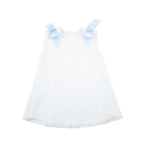Baby’s Dress in white piqué fabric and blue bows. Machine wash.