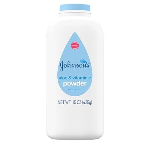 Johnson's Baby Powder with Naturally Derived Cornstarch, Aloe & Vitamin E for Delicate Skin, Hypoallergenic, Free of Parabens, Phthalates & Dyes for Gentle Baby Skin Care, 15 oz
