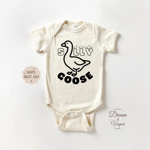 Silly Goose Baby Outfit, Silly Goose Baby Bodysuit, Funny Baby Outfit, Natural Baby Outfit, Cute Funny Goose Outfit, Baby Shower Gift