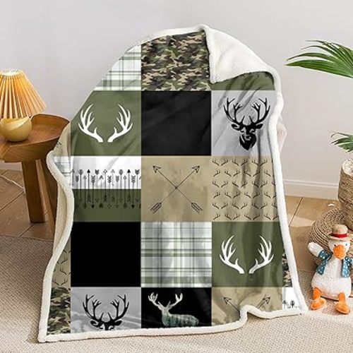 AILONEN Hunting Camo Deer Fleece Sherpa Blanket, Army Green Antlers Rustic Throw, Soft Cozy for Boys Men 47 x 31 Inches
