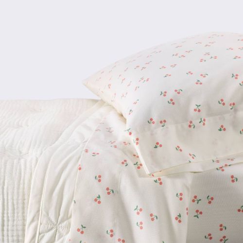 4pc Toddler Bedding Set - Cream Cherries - Cloud Island™