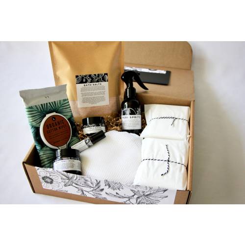 The Peri Parcel / postpartum recovery / care kit / baby shower gift