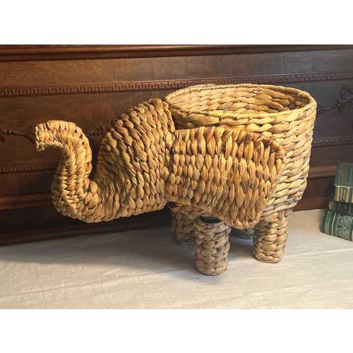 Adorable Woven Wicker Elephant Basket Planter/Storage Basket/Indoor Planter ~ Cute Rattan Elephant Storage ~ Boho Chic, Whimsical Basket