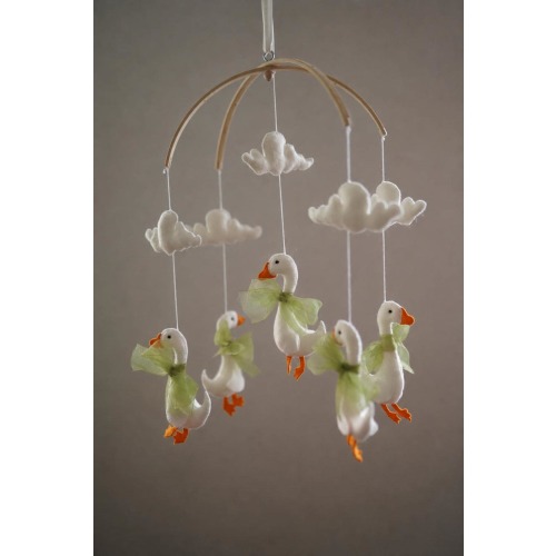 Goose Baby Mobile, Nursery Mobile with Geese, Felt Baby Crib Mobile, Neutral Nursery Decor, Handmade Cloud Mobile, Goose Nursery Theme