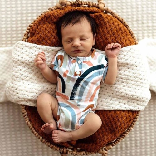 Snuggle Hunny Rainbow Baby Short Sleeve Organic Bodysuit - Size Newborn (0000)