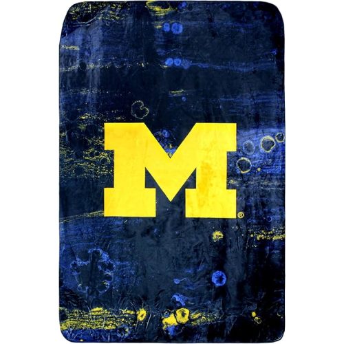 College Covers Everything Comfy Michigan Wolverines Color Swept Soft Throw Blanket, 30" x 40"