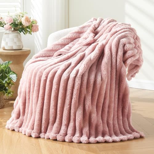 NEWCOSPLAY Fleece Ribbed Cozy Throw Blanket for Couch, Pink, 50"x60" | Premium Silky Flannel Blanket, Soft Lightweight Fluffy Throw Blanket for Bed Sofa Decor, Gift for All Season Use