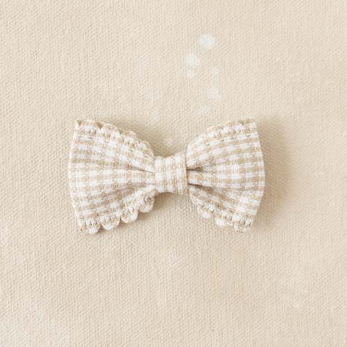 Bitty Bow Clip // Leigh