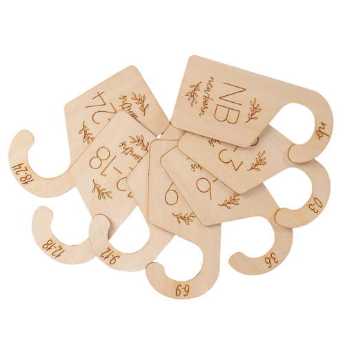 Babys Wardrobe Organizers Natural Clothing Size Dividers Babys Clothes Hanger with Engraved Number Babys Shower Gift
