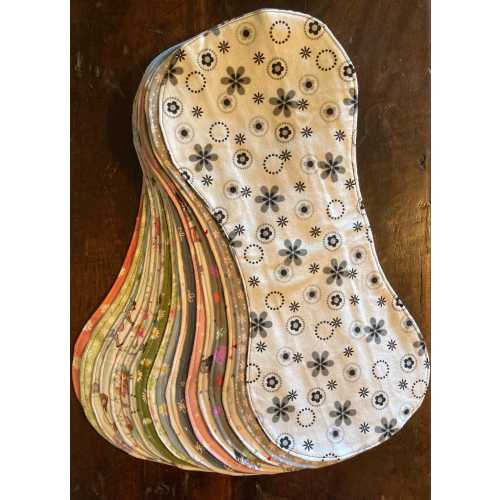 Contour Burp Cloth | Girl Burp Rag | Baby Girl Burp Cloth | Baby Gift | Baby Shower Gift - Primary color: Dark Green Daisy