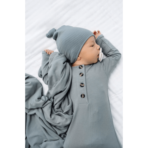 Ford Ribbed Newborn Hat Bundle (Gown)