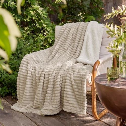 Bedsure Plush Fleece Twin Blanket - Soft Lightweight Bed Blanket for Dorm, Beige, 60x80 In