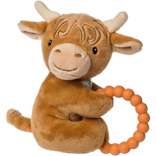 Mary Meyer Soft Baby Rattle with Soothing Teether Ring, 6-Inches, Hetty Highland Cow