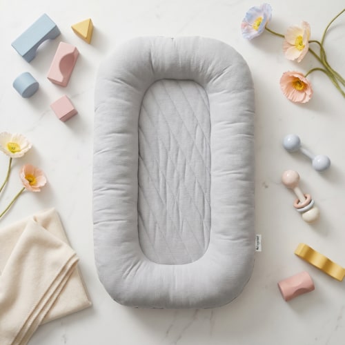 Little Manta Ultra-Soft Infant Lounger Bed