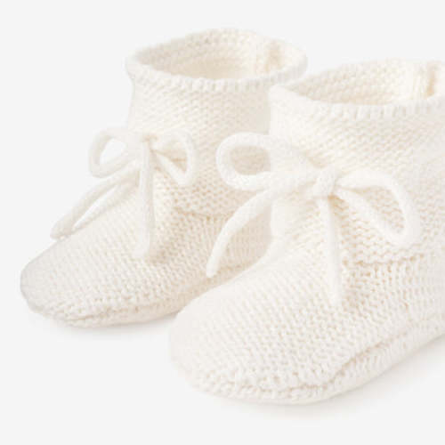 White Garter Knit Baby Booties – Elegant Baby