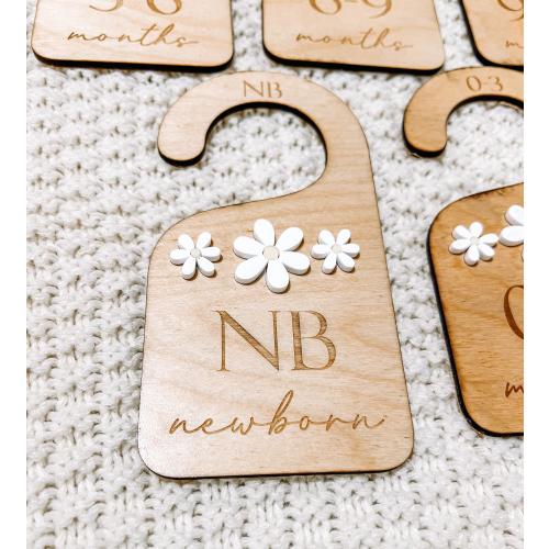 Daisy Baby Closet Dividers, Flower Nursery clothes dividers, Wood Clothes Size Markers, Wooden Baby Closet Organizers, Baby Shower Gift Idea