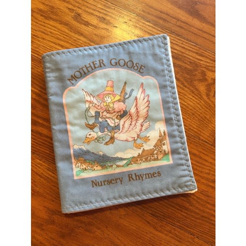 Vintage Mother Goose Cloth Book: Nursery Rhymes Baby Book