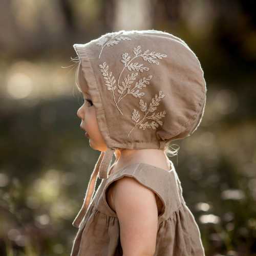 Wildflower Embroidered Linen Baby Bonnet, Hand Embroidered Linen Bonnet, Hand Embroidered Linen Bonnet, Baby Brim Bonnet, Custom Baby Bonnet