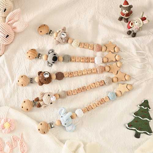Personalized Dummy Clip with Wooden Name, Custom Pacifier Clip for Baby Girl/Boy, Dummy Chain with Crochet Animal, Cute Cozy Gift Idea