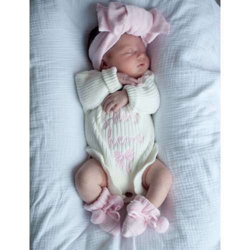 She's Here Ruffle Leg Romper - Warm White – Sweet June