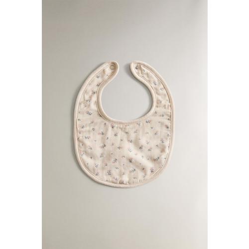 MUSLIN TULIP BABY BIB