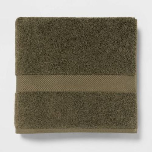 Performance Plus Bath Towel Dark Green - Threshold™: Heavyweight Cotton, Fade-Resistant, OEKO-TEX Certified