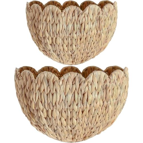 Scalloped Hanging Wicker Baskets for Wall, Scalloped Home Decor, Hanging Woven Rattan Basket for Flowers Front Door Bathroom Storage (Water Hyacinth-Set of 2)