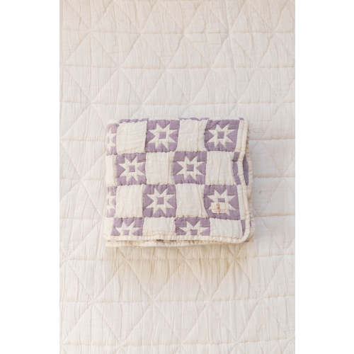 homestead quilt - lilac