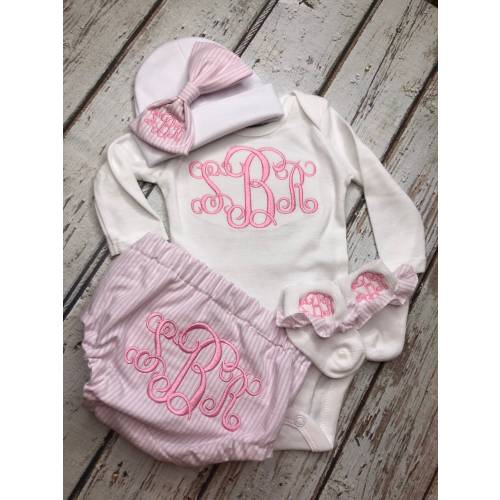 Monogrammed Newborn Baby Girl Outfit: Bodysuit, Hairbow & Diaper Cover