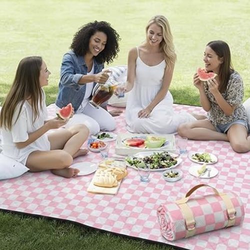 Nuanchu Checkered Picnic Blanket Extra Large Outdoor Blanket Sandproof 80"x80" Waterproof Portable Machine Washable 3 Layer Thick Gingham Picnic Mat for Beach Camping Park Grass Travel (Light Pink)
