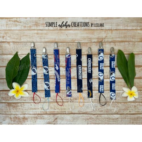 Football Designs / NFL Fabric / Customized Soother Clip / Football Fabric Pacifier Holder / Personalized Name Clip / New Daddy Baby Gift
