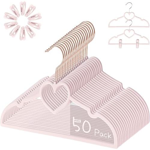 Lot de 50 cintres en velours motif cœur rose pour bébé, cintres pour tout-petits de 33 cm avec clips, de qualité supérieure, antidérapants et peu encombrants (rose)
