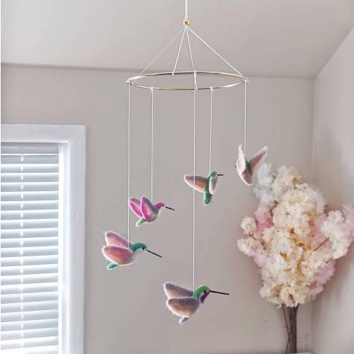 Hummingbird mobile woodland Humming bird baby mobile girl Flying birds mobile neutral Nature crib mobile boy Animals nursery mobile Garden